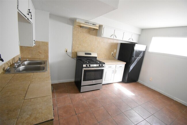 Building Photo - 4353 Brinkley St
