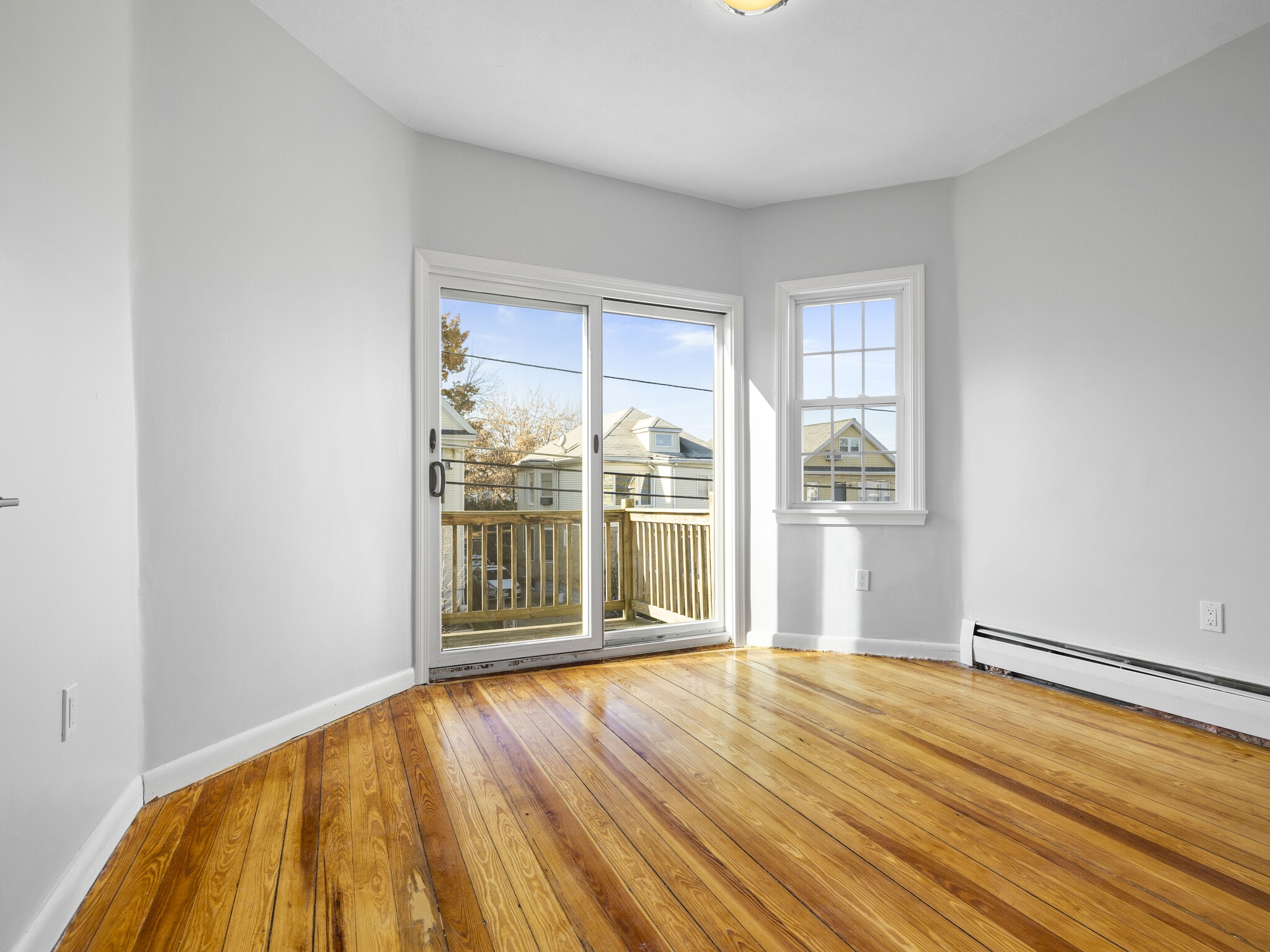 Building Photo - 42 William St