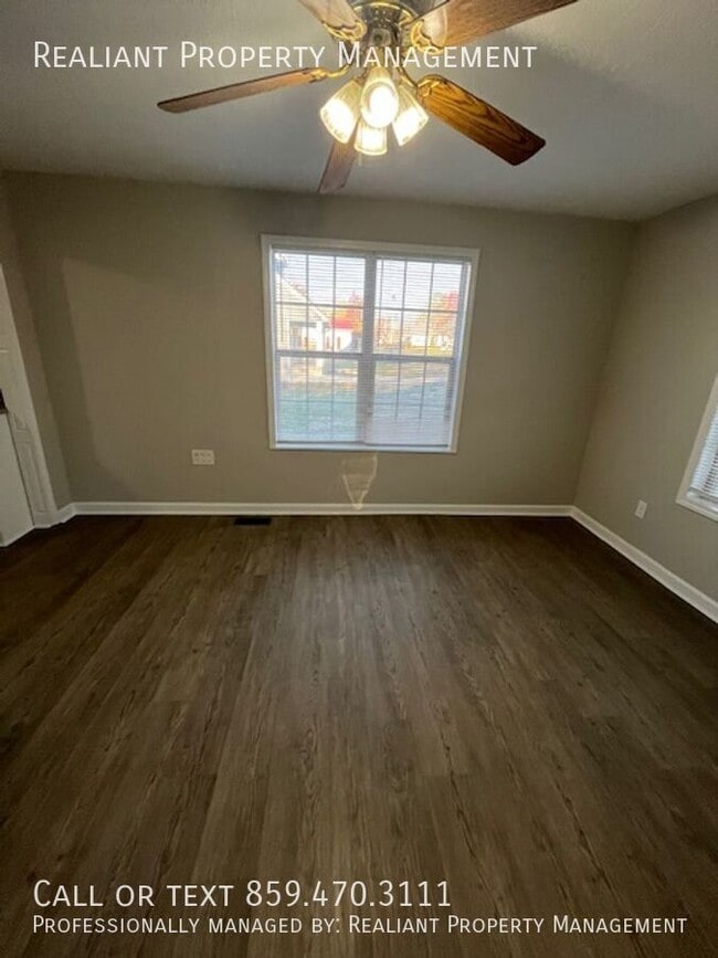 Building Photo - 400 Broadway-