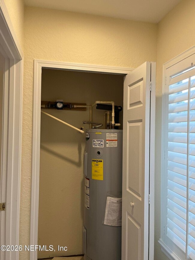 Building Photo - 1701 The Greens Way