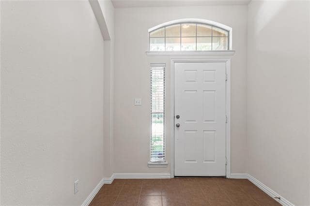 Building Photo - 1936 Lantana Ln