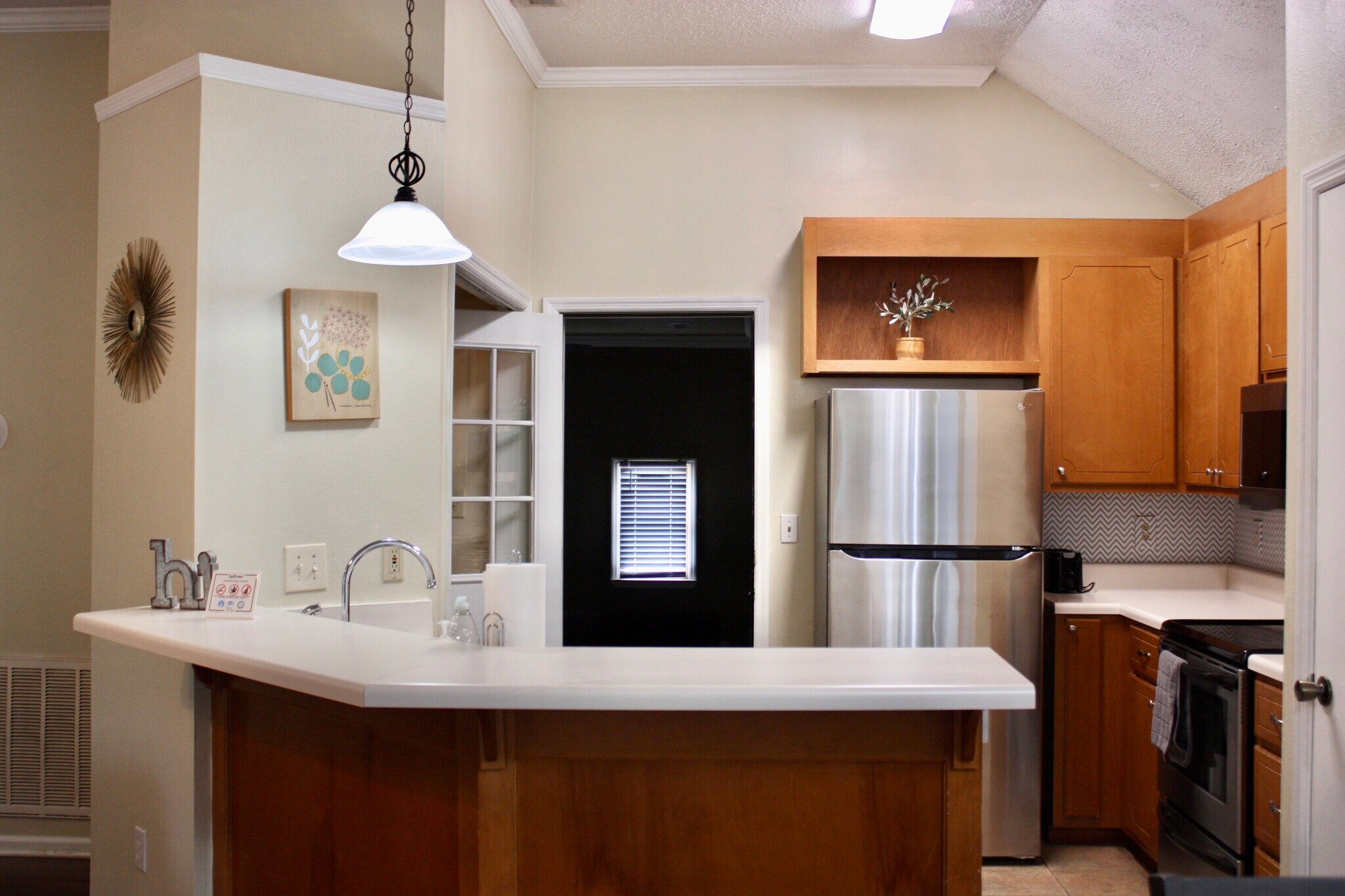 Building Photo - 124 River Oaks