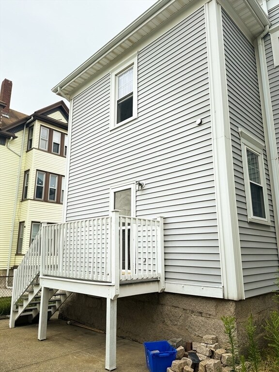 Building Photo - 65 Chestnut St