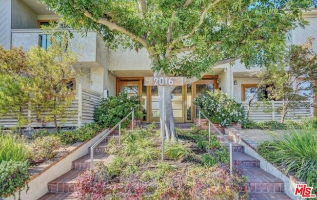 Building Photo - 2016 Euclid St