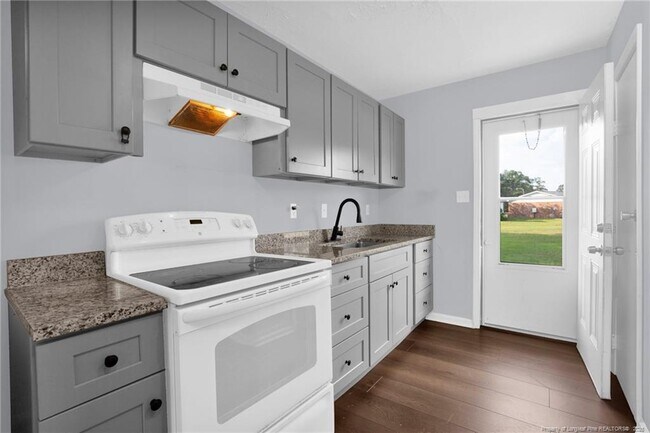 Building Photo - 6444 Applecross Ave
