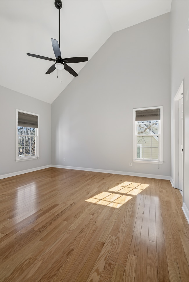 Building Photo - 4-Bed Oasis in Treyburn Community