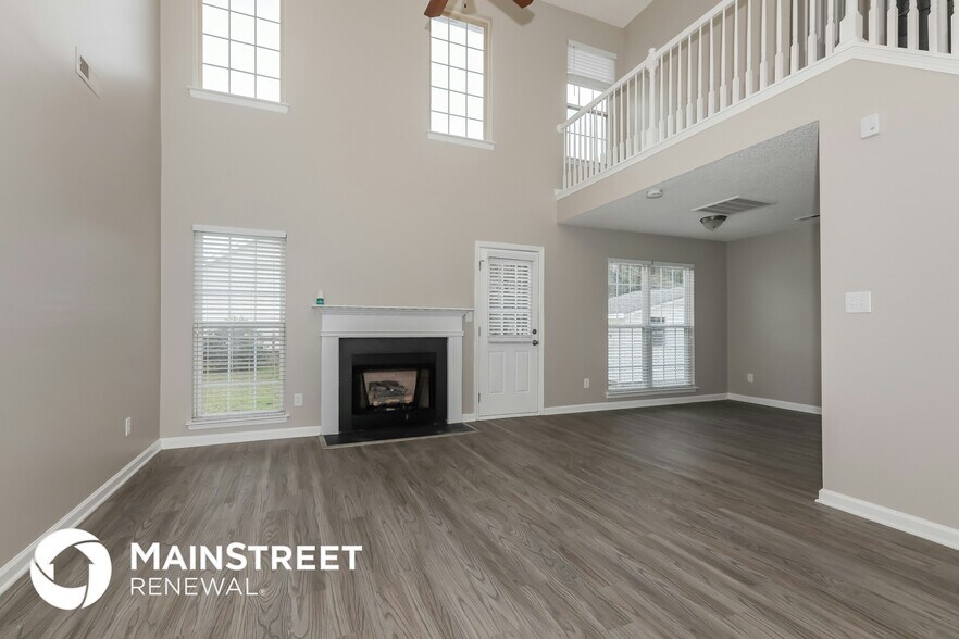 Building Photo - 7009 Gatwick Ln