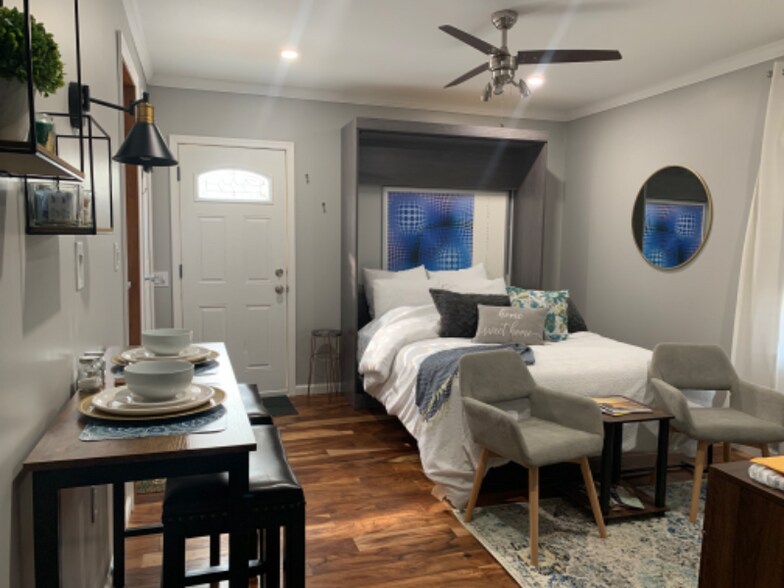 Building Photo - 102 Meadow Run Ln