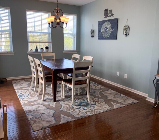 Building Photo - COLONIAL FORGE TOWNHOUSE - STAFFORD (END U...