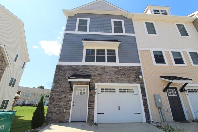 Building Photo - 1428 Appaloosa Ct