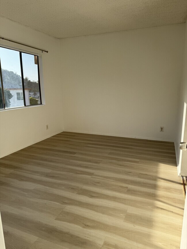 Building Photo - 2366 Bullard Ave