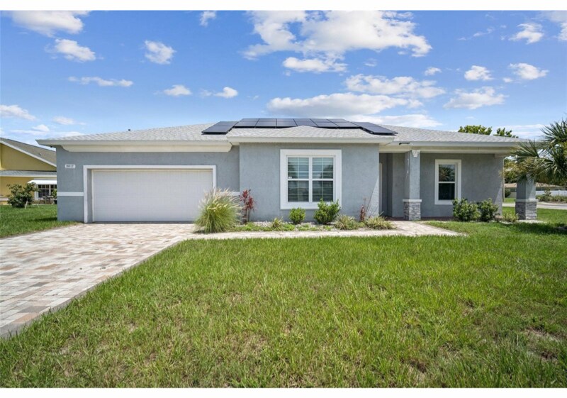 Building Photo - 10517 Camelia Dr