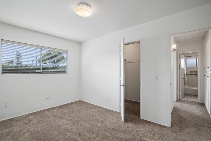 Building Photo - 5304 Monroe Ave