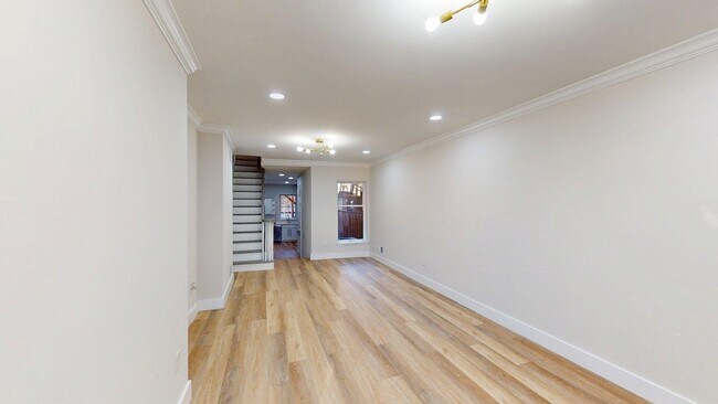 Building Photo - 1138 S Hanover St