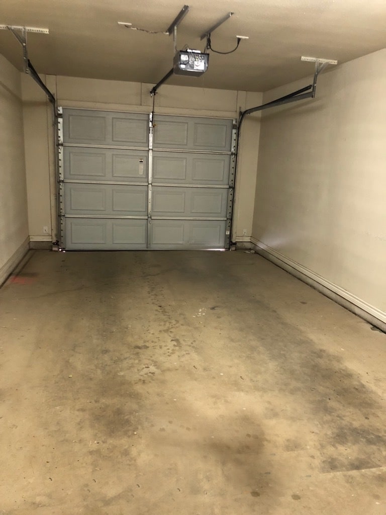 Single Car Garage - 505 9th Ave B