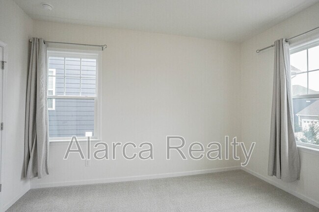 Building Photo - 12824 Hindcross Dr