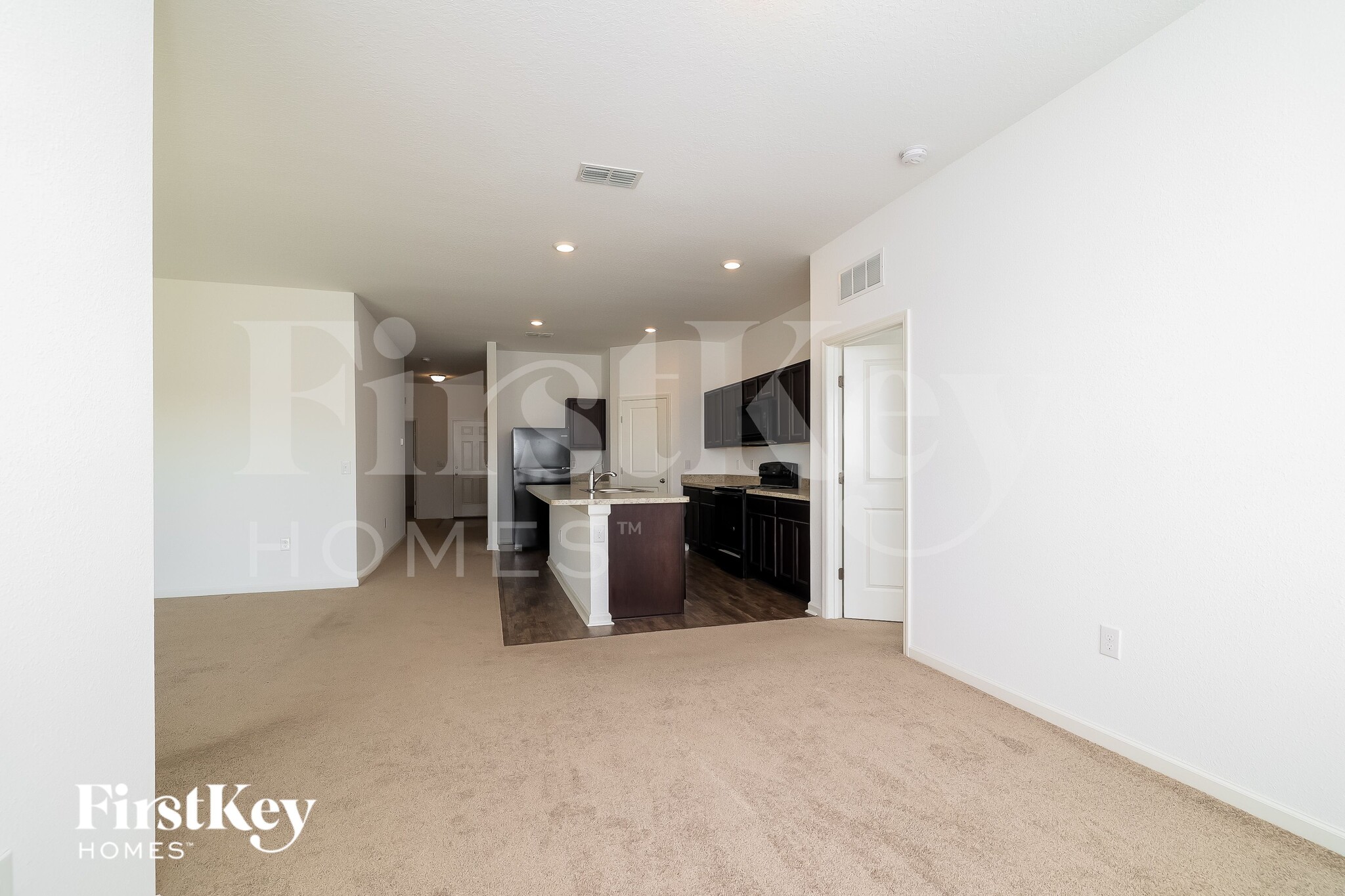 Building Photo - 343 Eaglecrest Dr