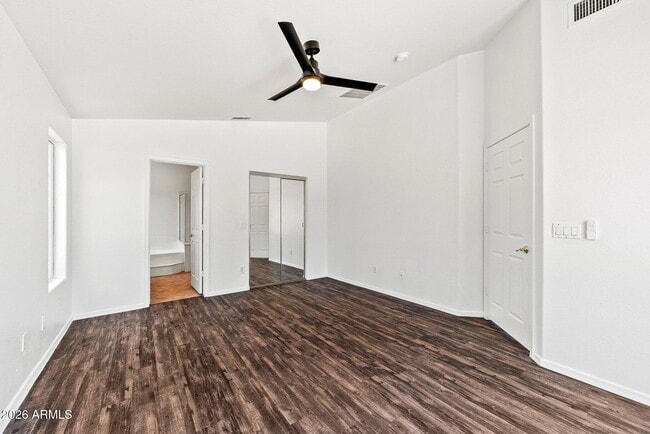 Building Photo - 17534 W Coyote Trail Dr