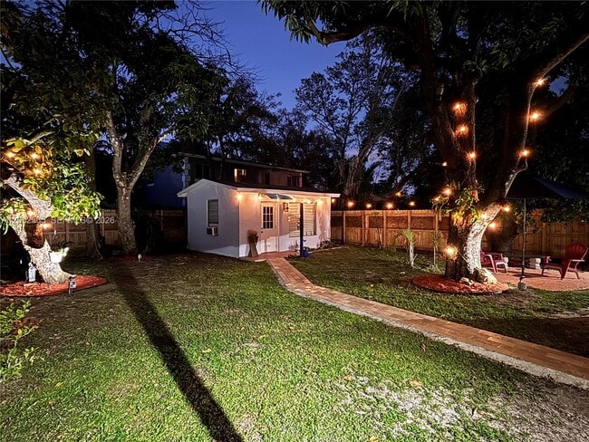 Building Photo - 151 NW 165th St