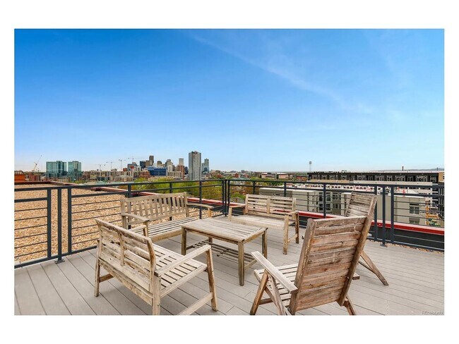 Building Photo - Luxurious penthouse that sits on the top floor overlooking Denver's skyline in the heart of LoHi