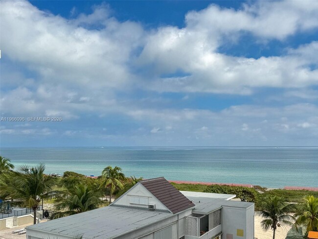 Building Photo - 9225 Collins Ave