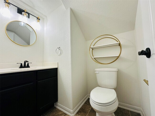 Building Photo - 15218 Loys Coves Ct