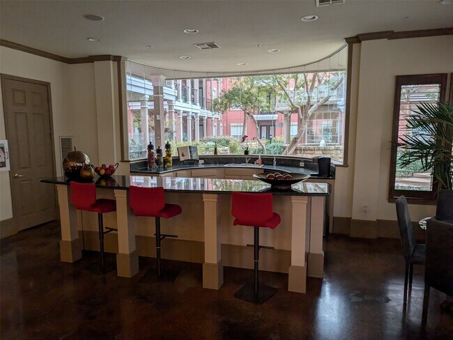 Building Photo - 2400 McCue Rd