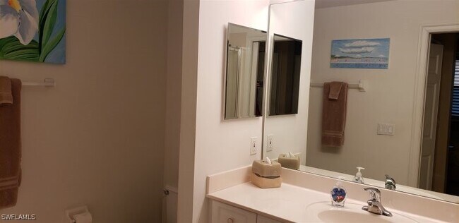 Building Photo - 10520 Amiata Way