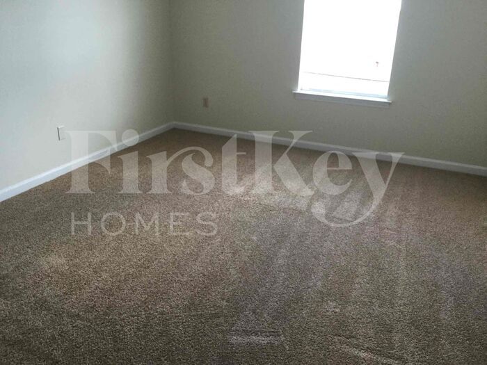 Building Photo - 1579 Belle Trees Dr
