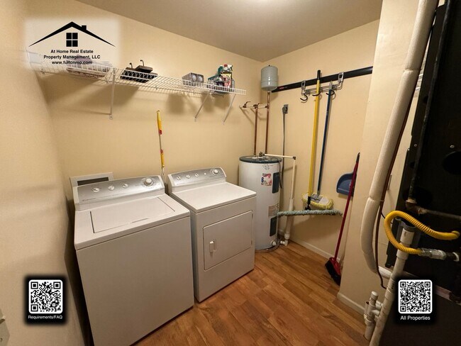 Building Photo - 532 Court Street