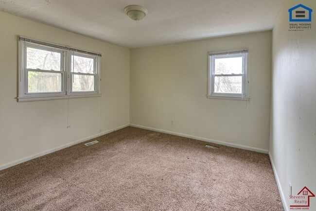 Building Photo - 1211 Dale Way