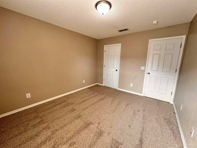 Building Photo - 4856 Genevive Ct