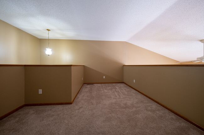 Building Photo - 9445 Marshall Rd