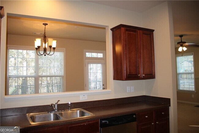 Building Photo - 3328 Castleberry Village Cir