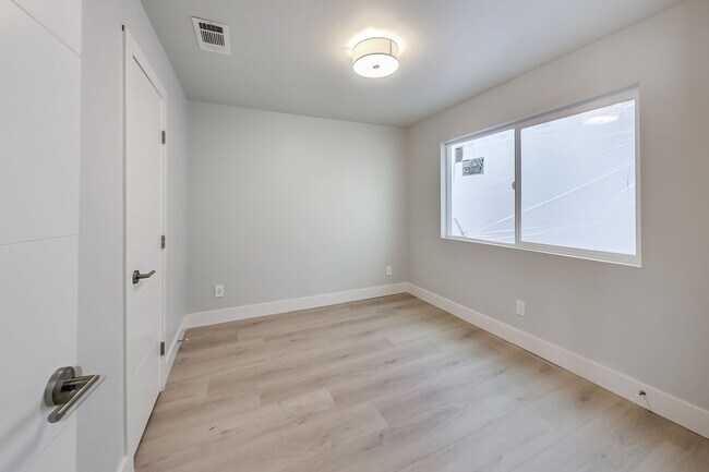 Building Photo - Brand New Renovated 2BR in Prime Dolores Location
