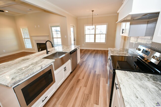 Building Photo - 204 Otters Rdg Dr