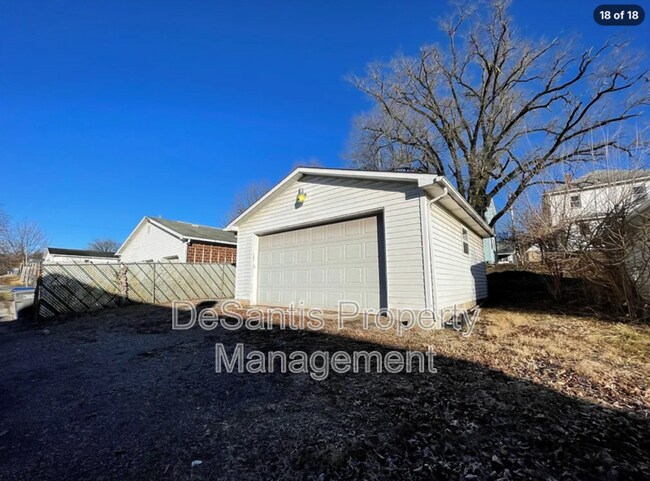 Building Photo - 641 1st Ave
