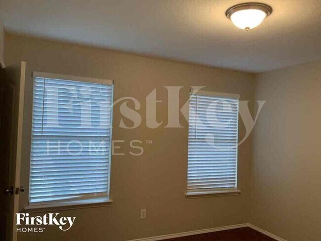 Building Photo - 219 Balsam Grove Cir
