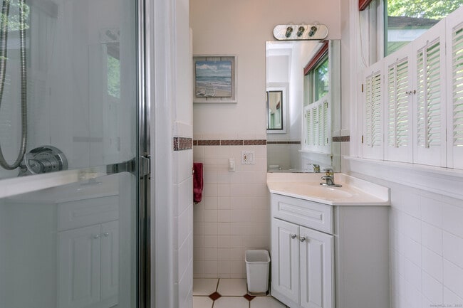 Building Photo - 300 Bantam Lake Rd