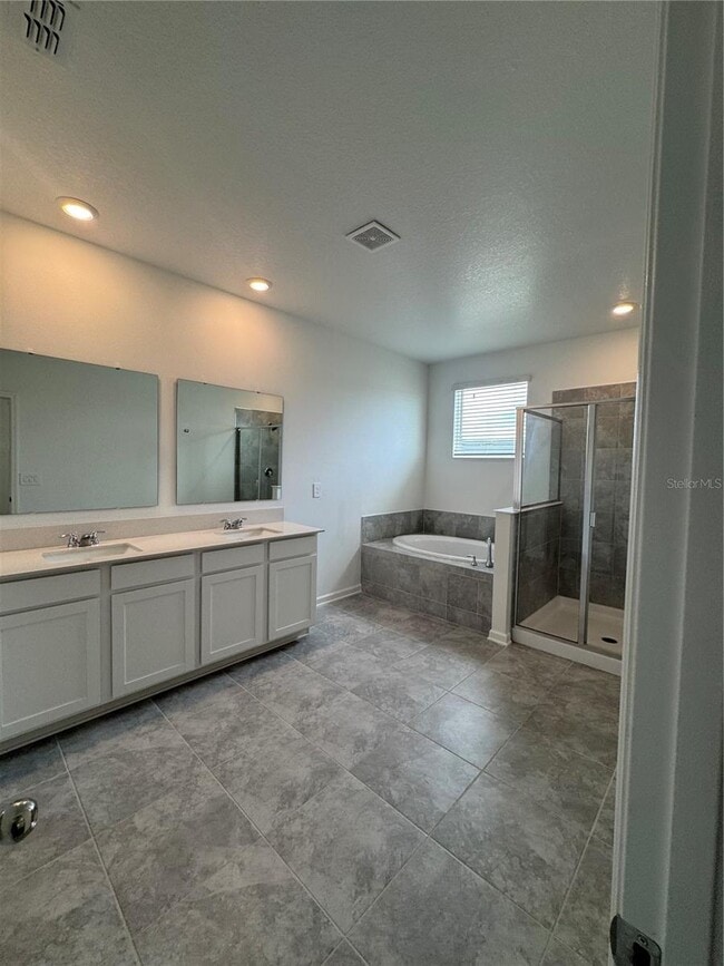 Building Photo - 297 Bogey Dr