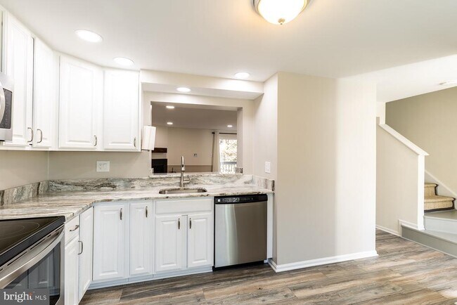 Building Photo - 1178 White Coral Ct