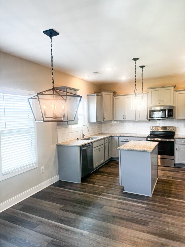 Building Photo - 182 Turkey Trot Ln