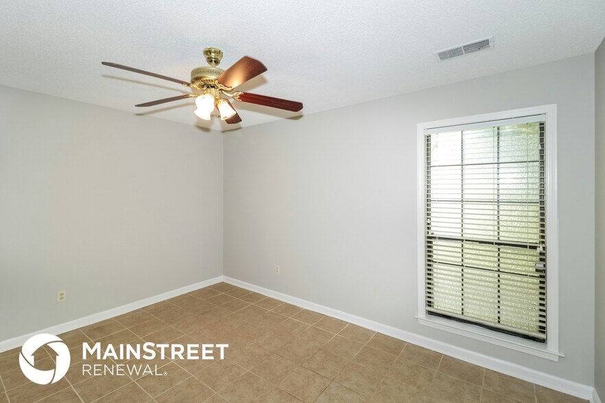 Building Photo - 4022 Castile St
