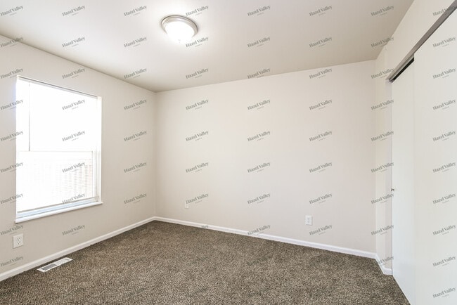 Building Photo - 2592 Forest Ln