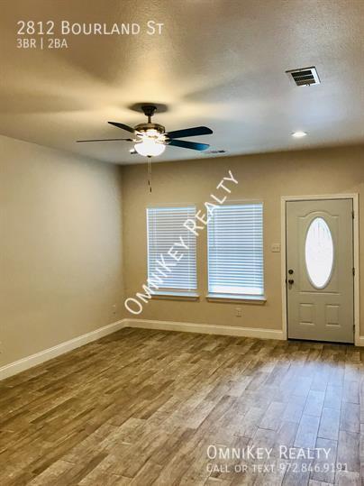 Building Photo - 2812 Bourland St