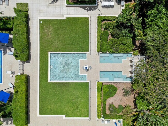 Building Photo - 610 Clematis St