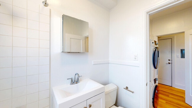 Building Photo - 3270 21st St