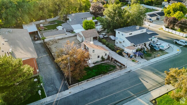 Building Photo - 8544 S 300 E