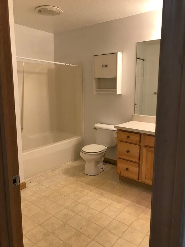 Bathroom - 5340 Cider Mill Rd