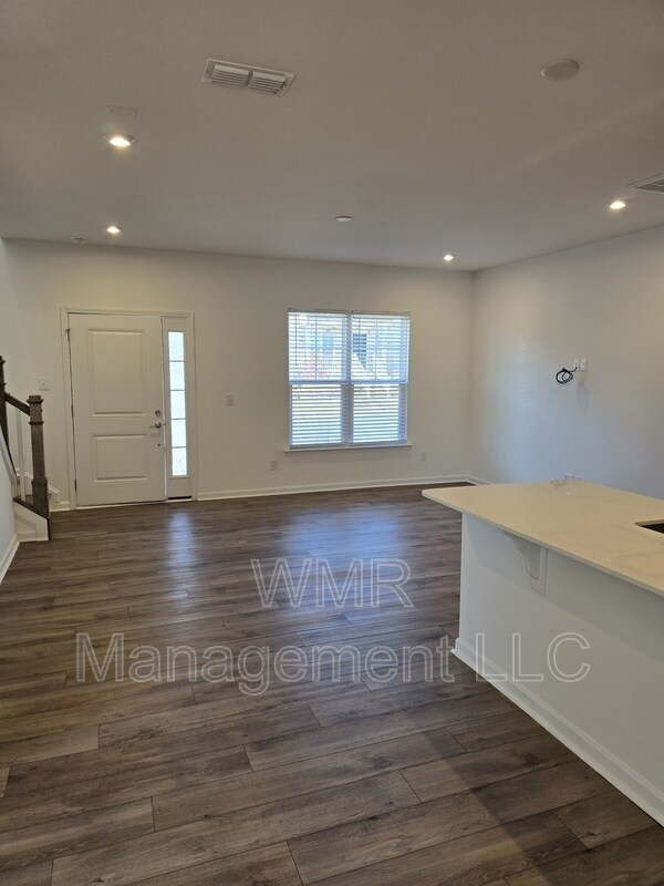 Building Photo - 1846 Teachers House Rd NW